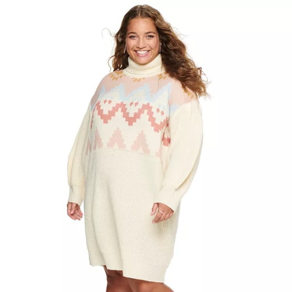 Juniors' Plus Sized SO® Oversized Turtleneck Sweater Dress, Size XL